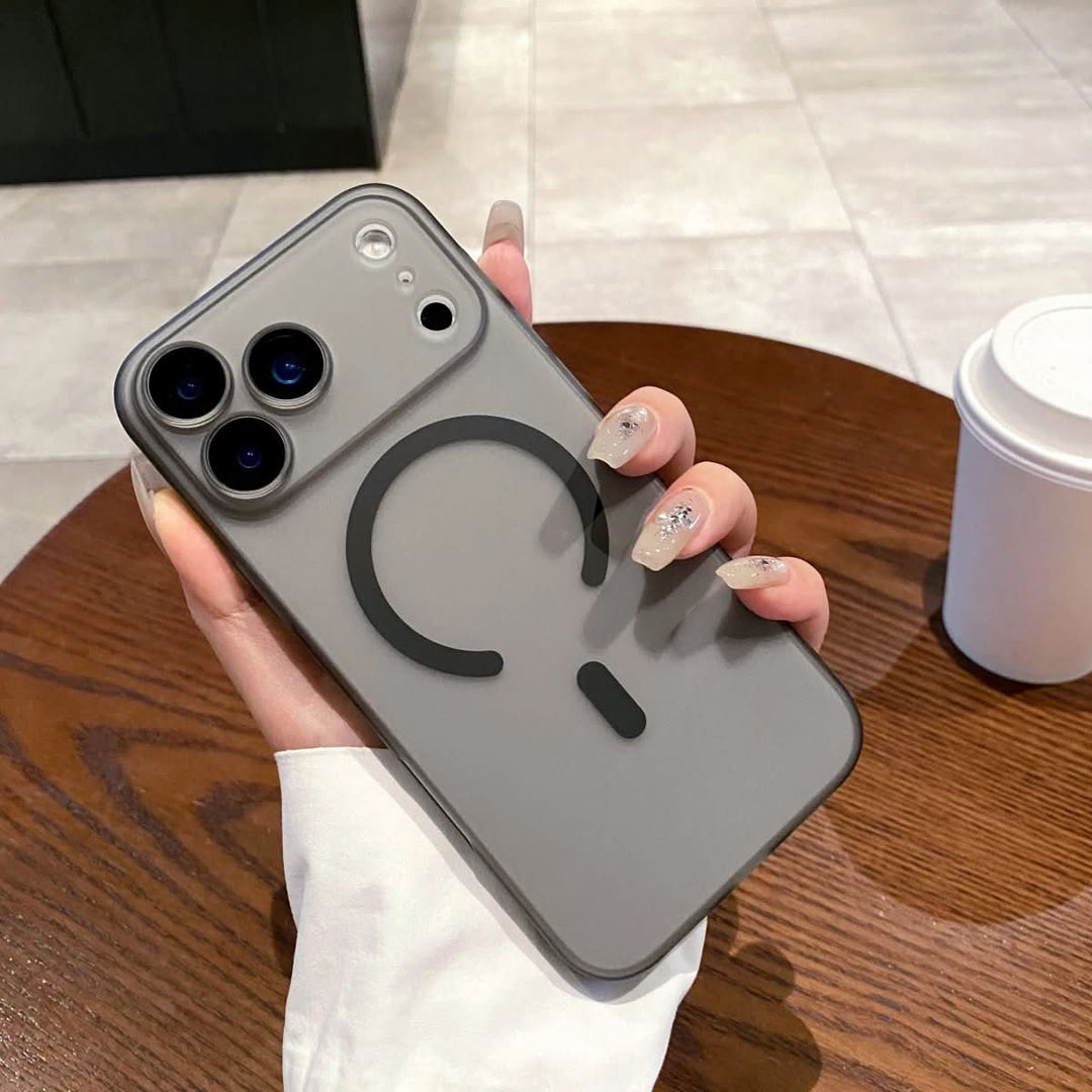 Skanto | Ultra-tynn, matte MagSafe-deksel for iPhone