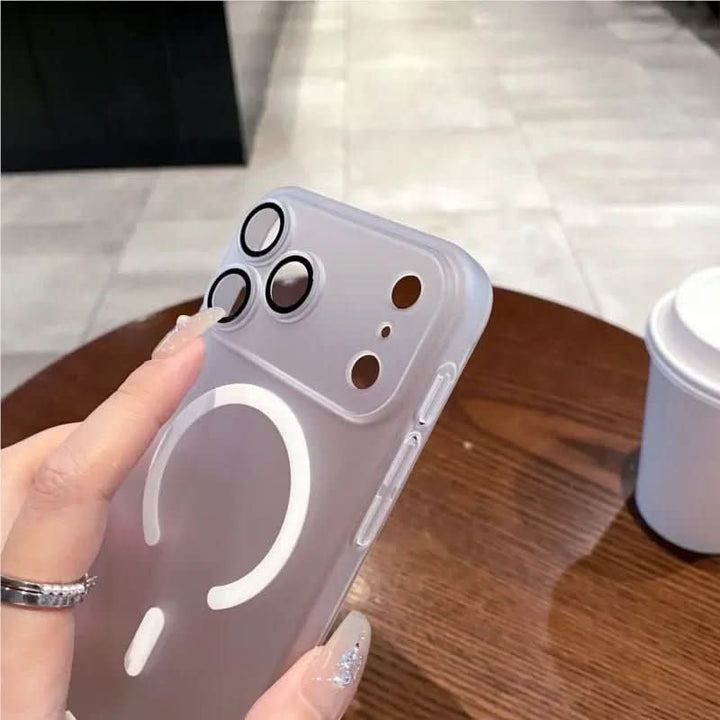 Skanto | Ultra-tynn, matt, klar MagSafe-deksel for iPhone