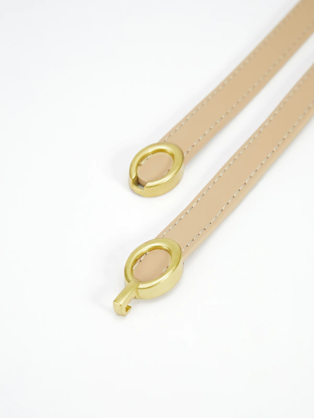 LuxeRing Belte - Elegant Lærbelte for Kvinner Skanto