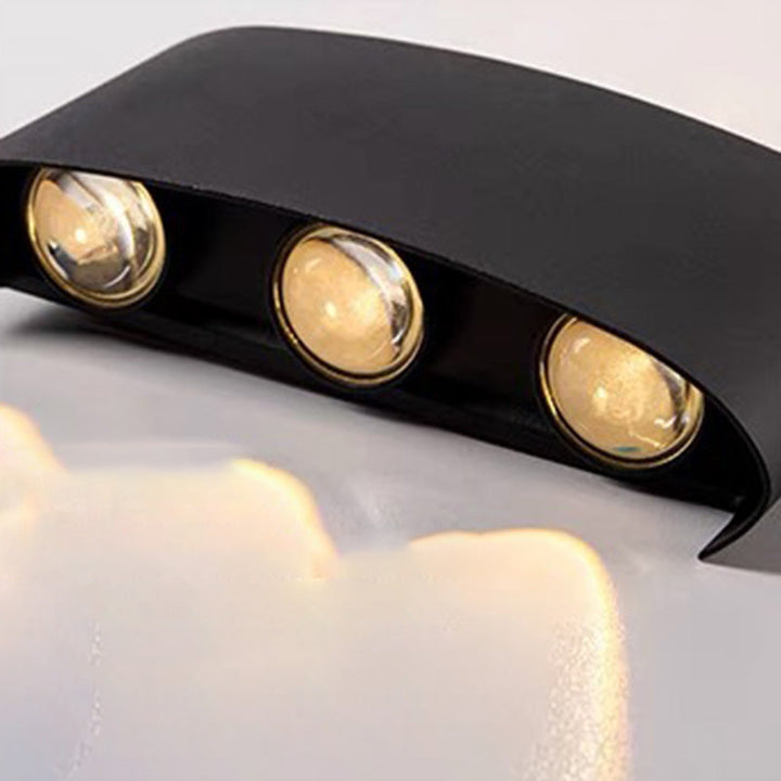 Moderne enkelhet Aluminium akryl LED vanntett vegglampe for utendørs terrasser | Skanto
