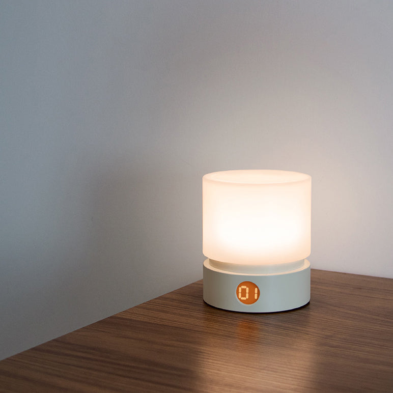 Skanto | Moderne nordisk timer oppladbar ABS HIPS silikon sylinder LED bordlampe nattlys for natbordet