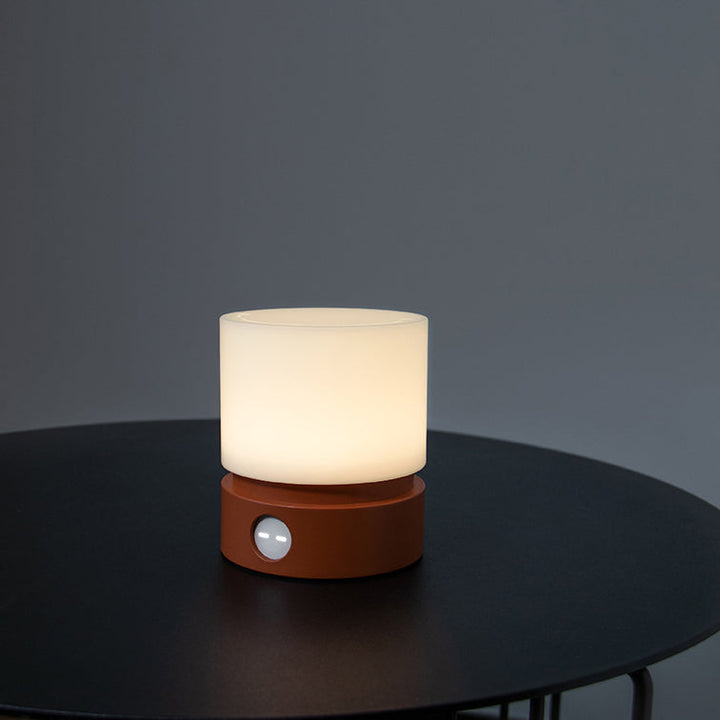 Skanto | Moderne nordisk timer oppladbar ABS HIPS silikon sylinder LED bordlampe nattlys for natbordet