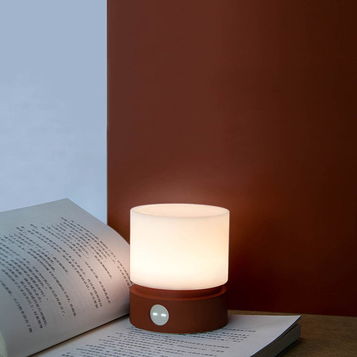 Skanto | Moderne nordisk timer oppladbar ABS HIPS silikon sylinder LED bordlampe nattlys for natbordet