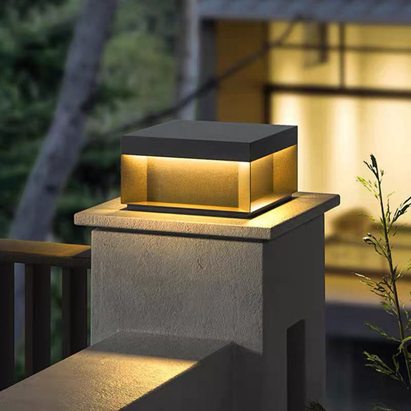 Moderne Minimalistiske Rustfritt Stål Firkantet LED Utendørs Lys Med Solenergi & Vanntette Funksjoner For Hage, Terrase, Port | Skanto
