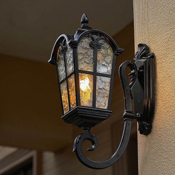 Samtidig nordisk aluminium glass buet firkantet 1-lampe vegglampe for utendørs | Skanto
