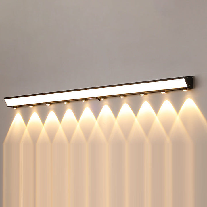 Soldrevet, vanntett, rektangulær LED-vegglampe med bevegelsessensor, laget av akryl, aluminium og rustfritt stål for terrassen