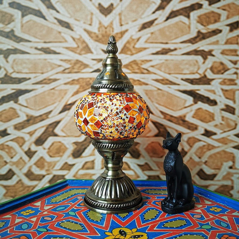 Skanto | Tradisjonell Tiffany Oval Glass Jern 1-Lys Bordlampe for Stuen