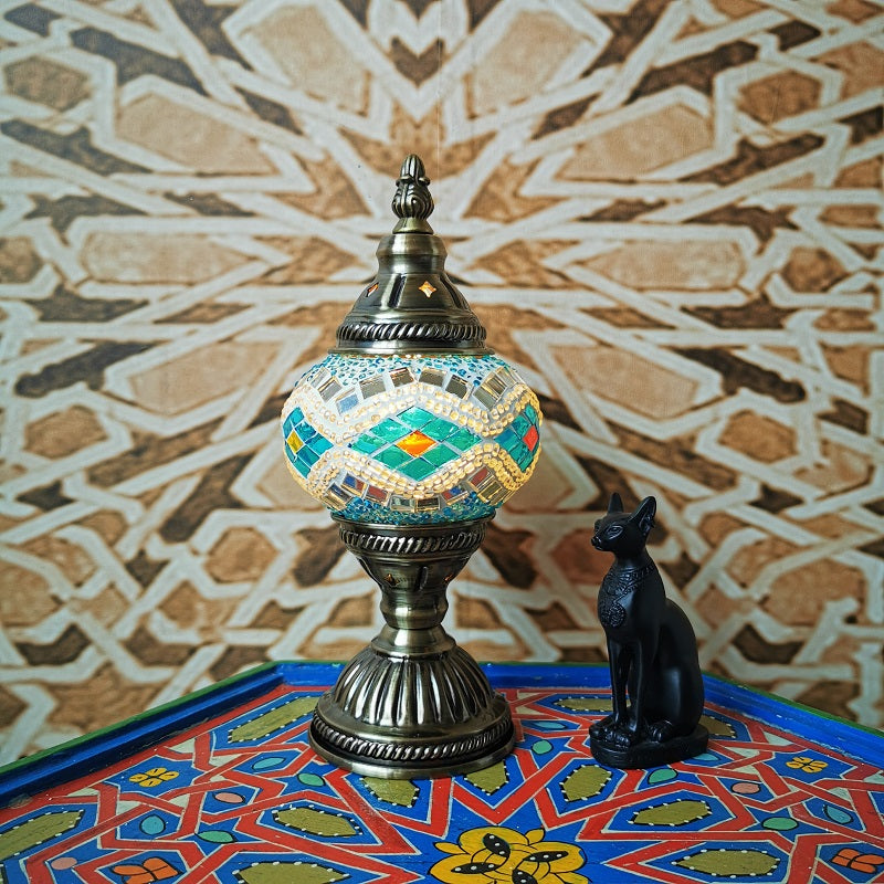 Skanto | Tradisjonell Tiffany Oval Glass Jern 1-Lys Bordlampe for Stuen