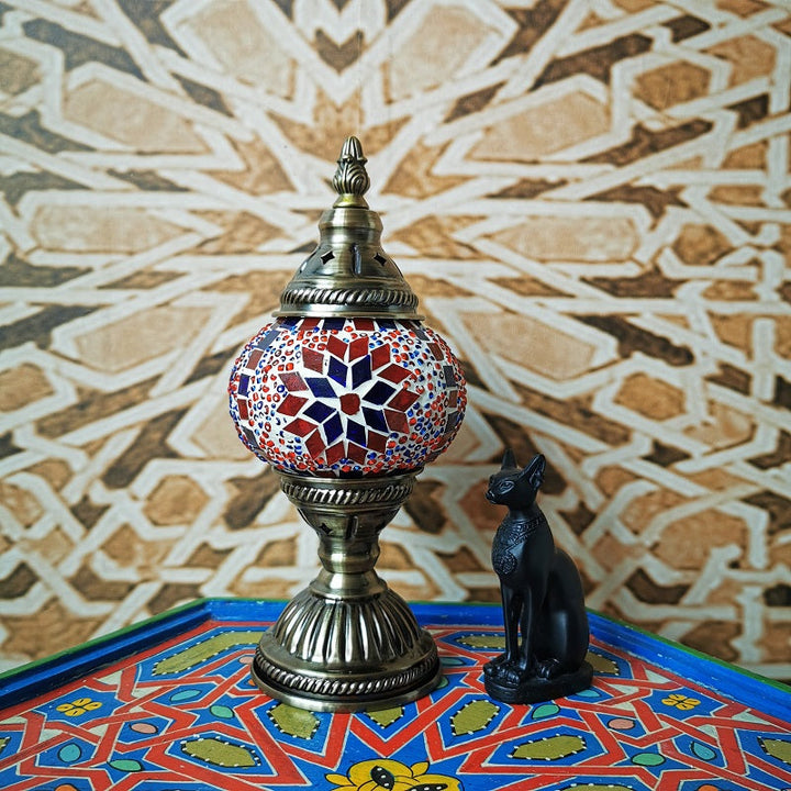 Skanto | Tradisjonell Tiffany Oval Glass Jern 1-Lys Bordlampe for Stuen