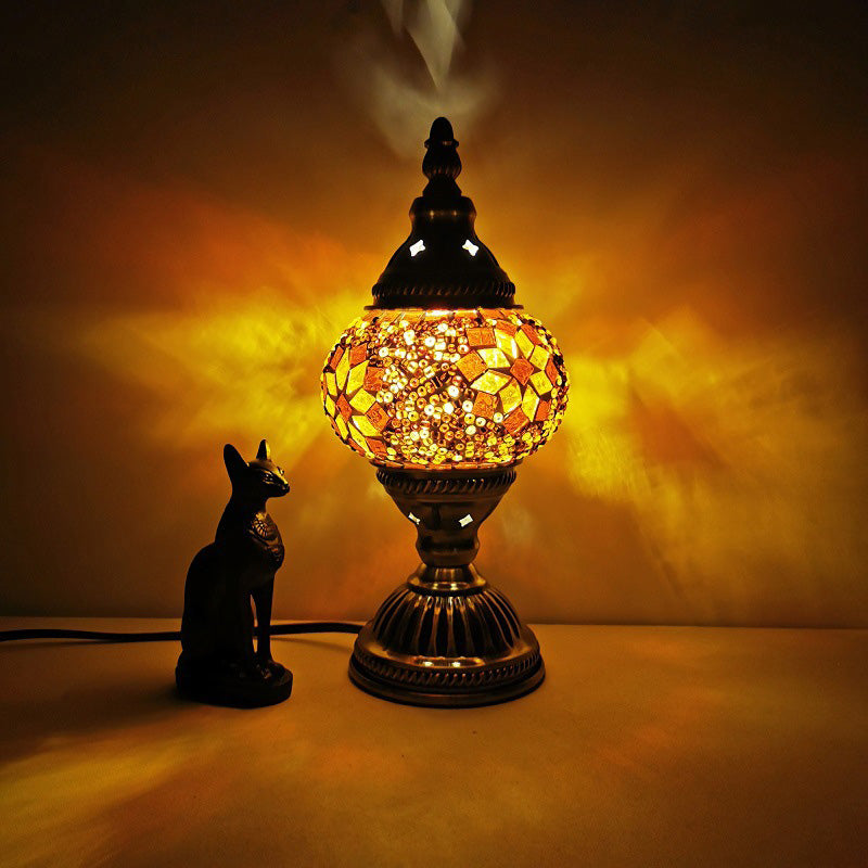 Skanto | Tradisjonell Tiffany Oval Glass Jern 1-Lys Bordlampe for Stuen
