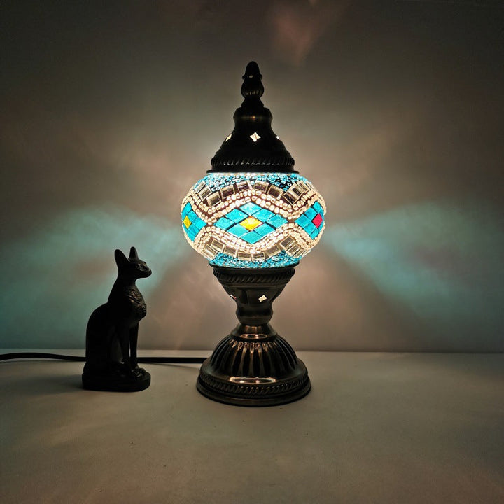 Skanto | Tradisjonell Tiffany Oval Glass Jern 1-Lys Bordlampe for Stuen