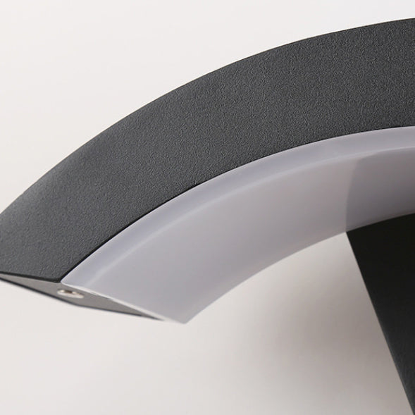 Moderne minimalistisk buet aluminium akryl LED vegglampe for hage | Skanto