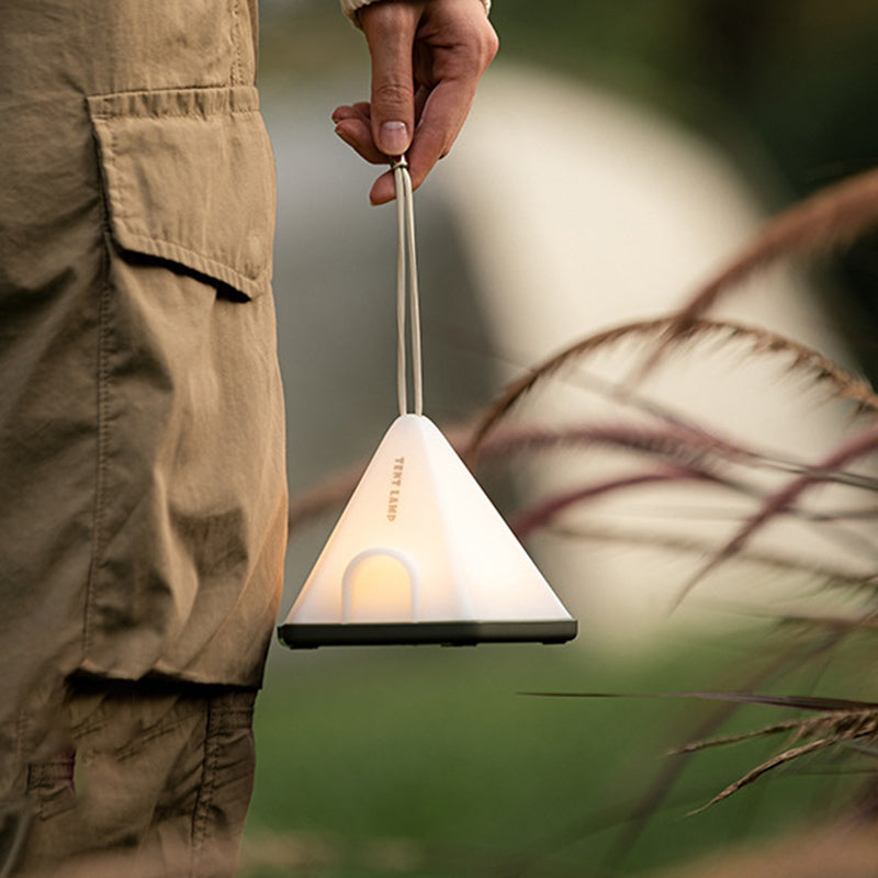 Moderne Kreativ Teltform Trekant ABS PP LED Utendørs Lys For Utendørs Patio | Skanto
