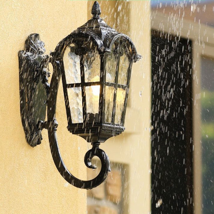 Tradisjonell europeisk kvadratisk blonder aluminium trykt glass 1-lys utendørs vegglampe for hage | Skanto