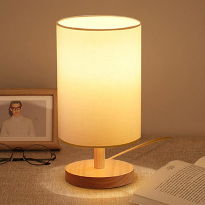 Skanto | Tradisjonell japansk sylinder trestoff 1-lamps bordlampe for stuen