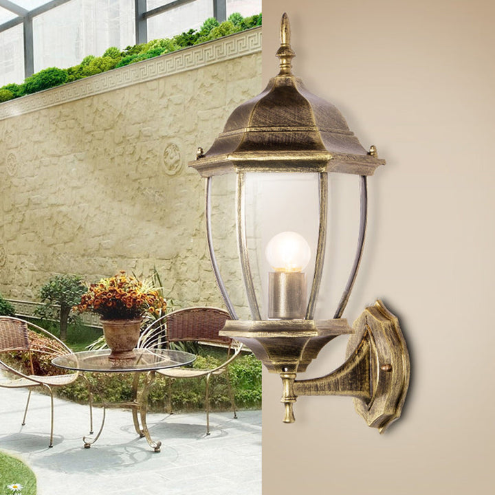 Samtidig Retro Vanntett Hexagonal Bur Aluminium Frostet Klart Glass 1-Lykt Vegglampe For Ute Patio | Skanto