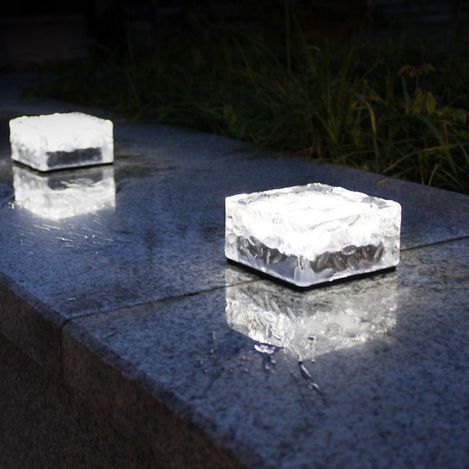Moderne Minimalistisk Solvannbestandig ABS Klart Glass Isbit Steinhengende Lys For Hage | Skanto