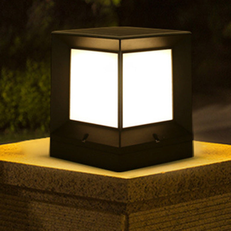 Moderne Minimalistiske Solvannfaste Firkantede Aluminium Acryll LED Utendørs Stolpe Lys For Hage | Skanto