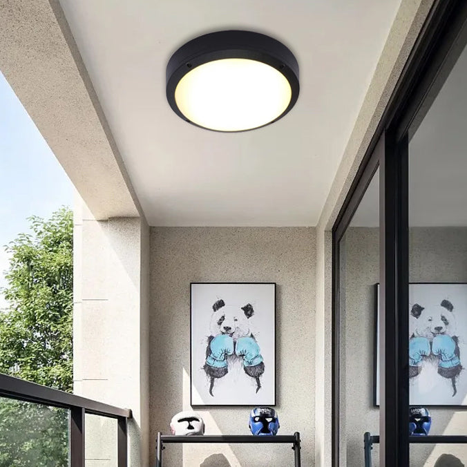 Moderne Minimalistisk Vanntett Rund Aluminiumsakryl LED Utendørs Flush Mount Taklampe For Hage | Skanto