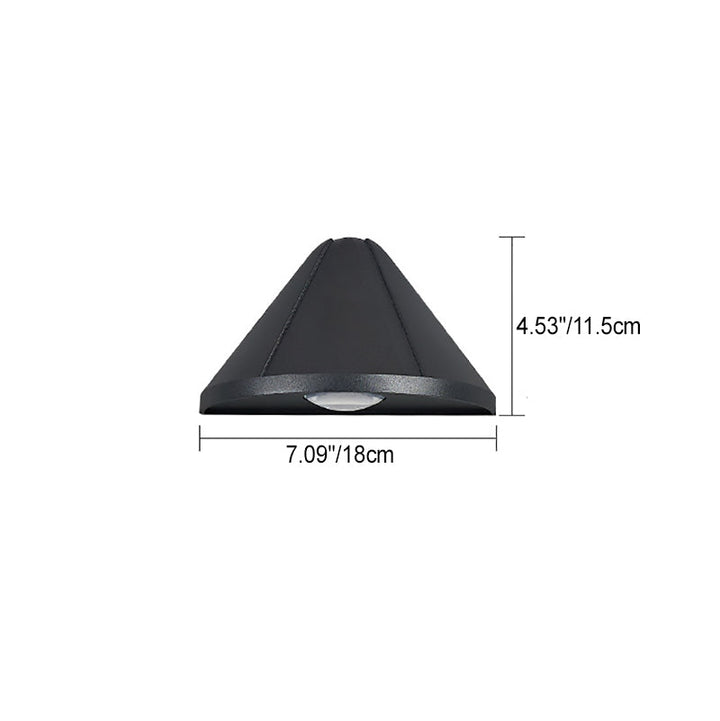 Moderne Minimalistisk Vanntett Trekant Halvsirkel Støpt Aluminium PC LED Vegglampe For Utendørs Patio | Skanto