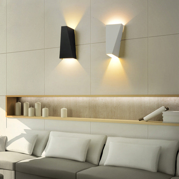 Moderne Minimalistisk Vanntett Trapezoidal Aluminium Trykk LED Utendørs Vegglampe For Utendørs Patio | Skanto