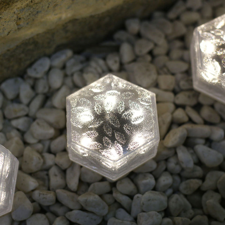 Moderne minimalistisk solarpanel vanntett hexagonal isflis ABS PVC LED plengelampe for utendørs terrasse | Skanto