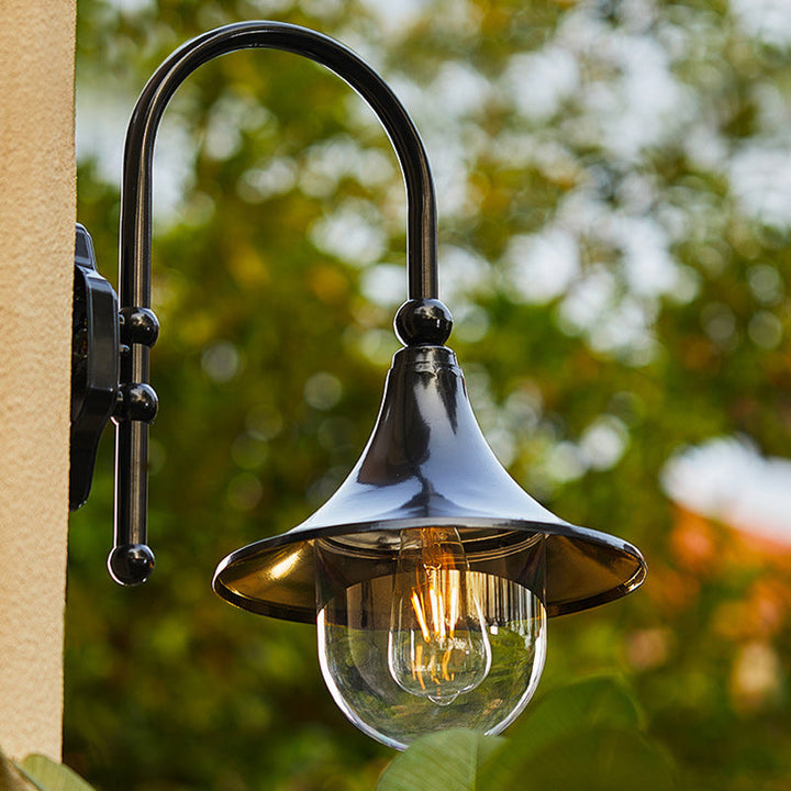 Moderne Enkelt Aluminium Trumpet Skjerm Glass 1-Lys Utendørs Vegglampe For Hage | Skanto