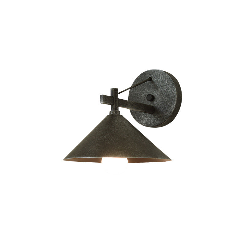 Moderne nordisk geometrisk kjegleformet vegglampe i jern med én lyskilde, vanntett, for utendørs bruk, for hagen