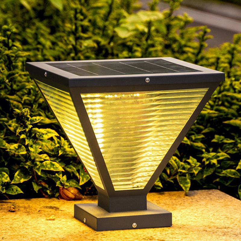 Moderne Minimalistisk Solvannslippende Firkantet Prismatic Rustfritt Stål Glass LED Utendørs Lys For Terrasse | Skanto