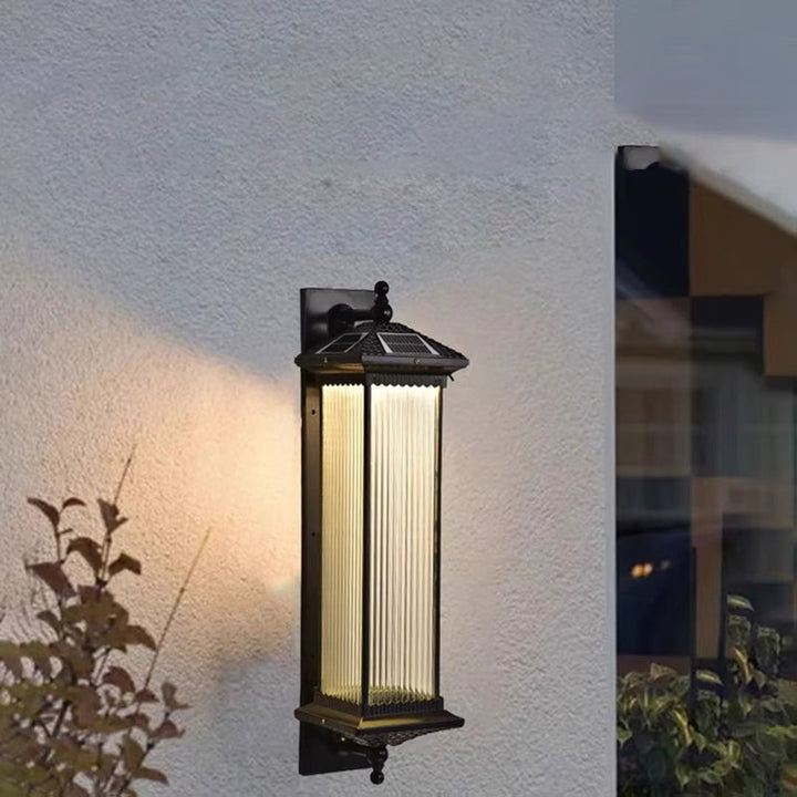 Tradisjonell kinesisk vanntett rektangulær glassmetall 1-lampe vegglampe for utendørs patio | Skanto
