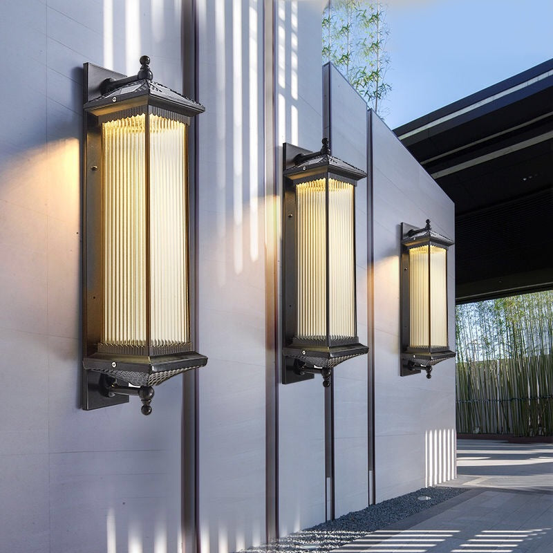 Tradisjonell kinesisk vanntett rektangulær glassmetall 1-lampe vegglampe for utendørs patio | Skanto