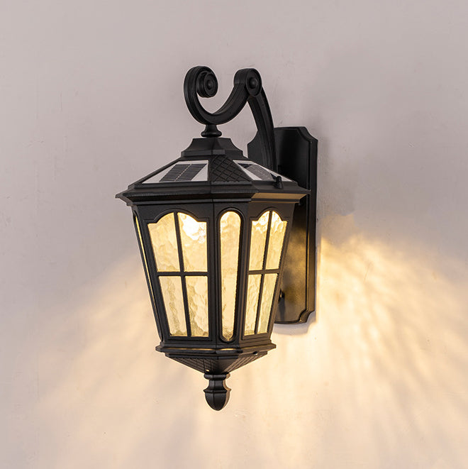 Vanntett vegglampe laget av aluminium og glass med terrasselys