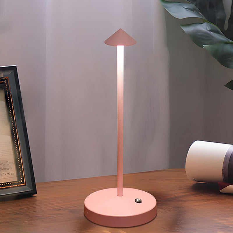 Skanto | Modern Enkelhet Triangel Kjegle Rund Akryl Sylinder Jern LED Bordlampe for Stuen
