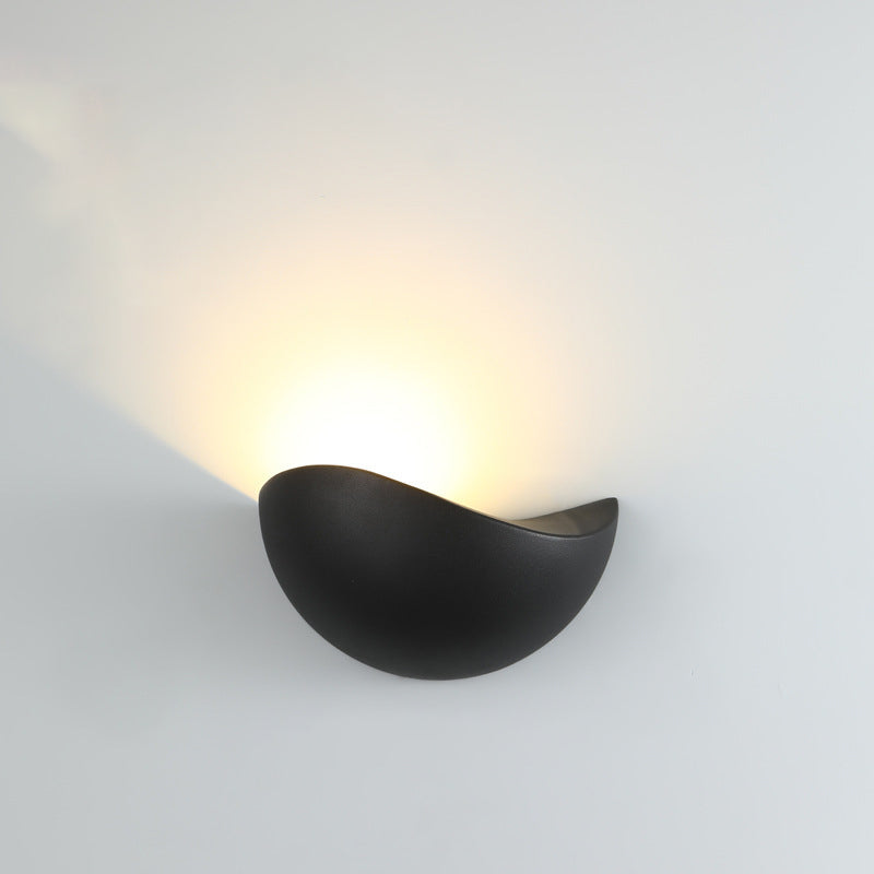Moderne Minimalistisk Trekant Fuglerede Halv Sirkel Vanntett Aluminium LED Vegglampe For Utendørs Patio | Skanto