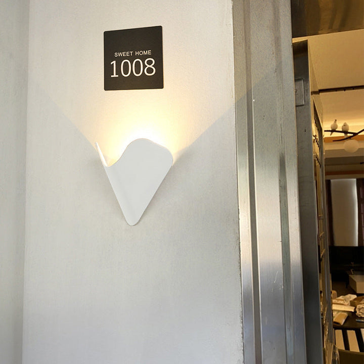 Moderne Minimalistisk Trekant Fuglerede Halv Sirkel Vanntett Aluminium LED Vegglampe For Utendørs Patio | Skanto