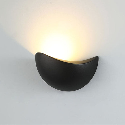 Moderne Minimalistisk Trekant Fuglerede Halv Sirkel Vanntett Aluminium LED Vegglampe For Utendørs Patio | Skanto