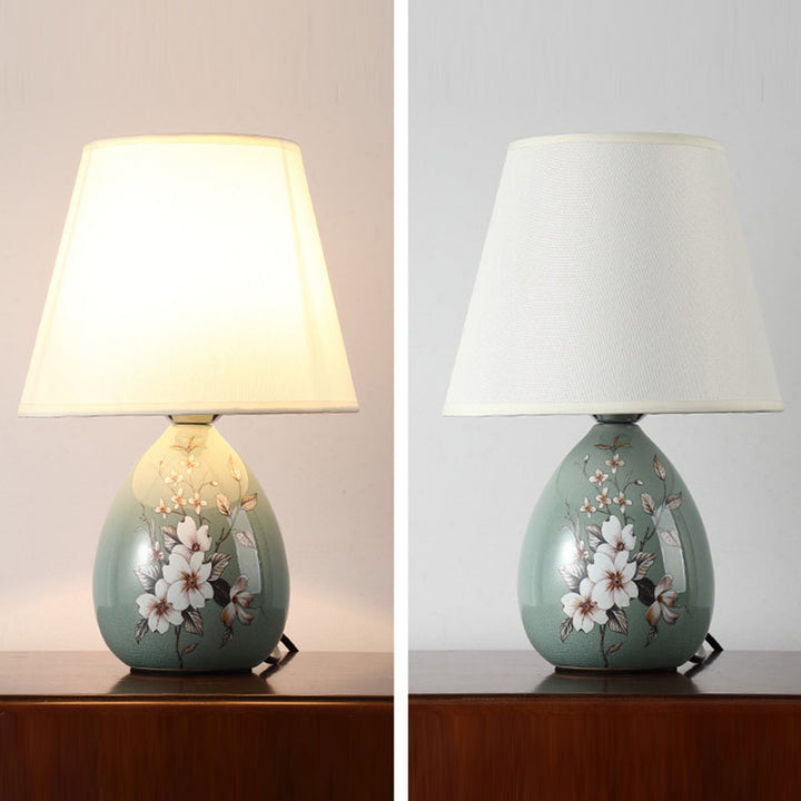 Skanto | Tradisjonelt kinesisk blomsterdesign rund vifte stoff keramikk 1-lys bordlampe til stuen