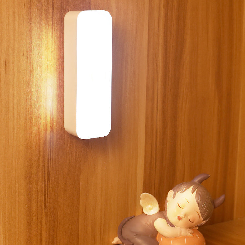 Skanto | Moderne Minimalistisk Oppladbar Magnetisk Sugkopps Plaststrimm Rectangulær LED Vegglampe Nattlampe For Studering