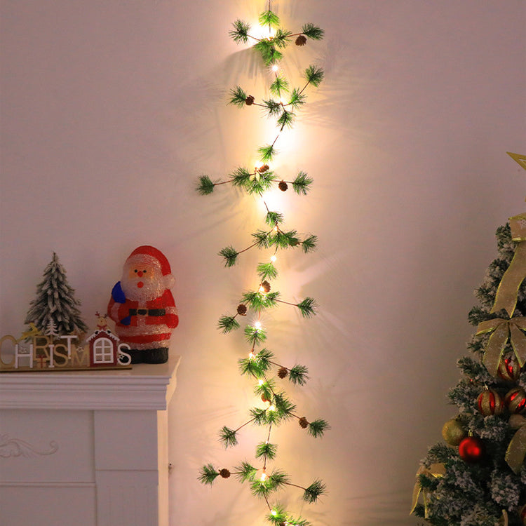 Norvo | Moderne Art Deco Batteri Kobber Plast Blad Klokkebjørk Nål Rød Frukt Juledekorasjon LED Lysstrenger For Soverom