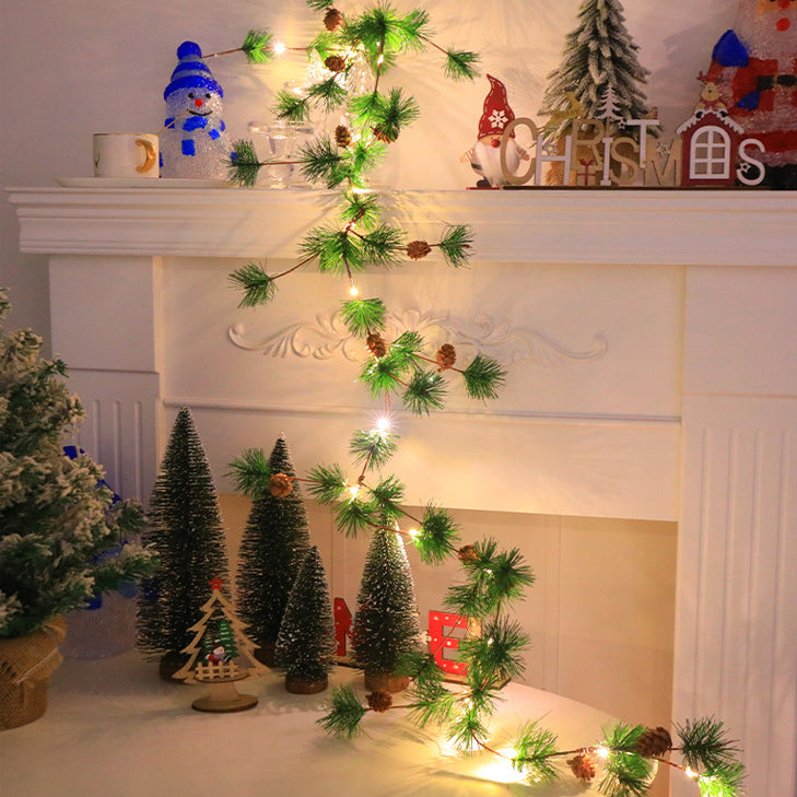 Norvo | Moderne Art Deco Batteri Kobber Plast Blad Klokkebjørk Nål Rød Frukt Juledekorasjon LED Lysstrenger For Soverom