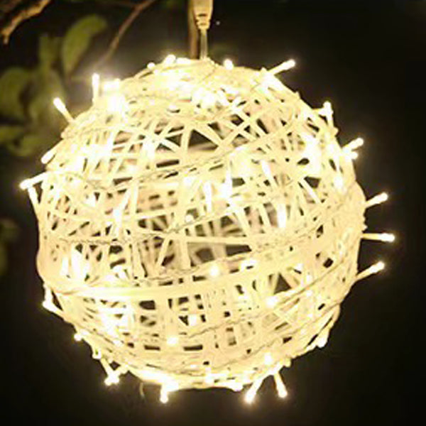 Moderne Art Deco Vanntett PVC Hengeball Dekorasjon LED Utendørs Pendellampe Utendørs Lys For Hage | Skanto