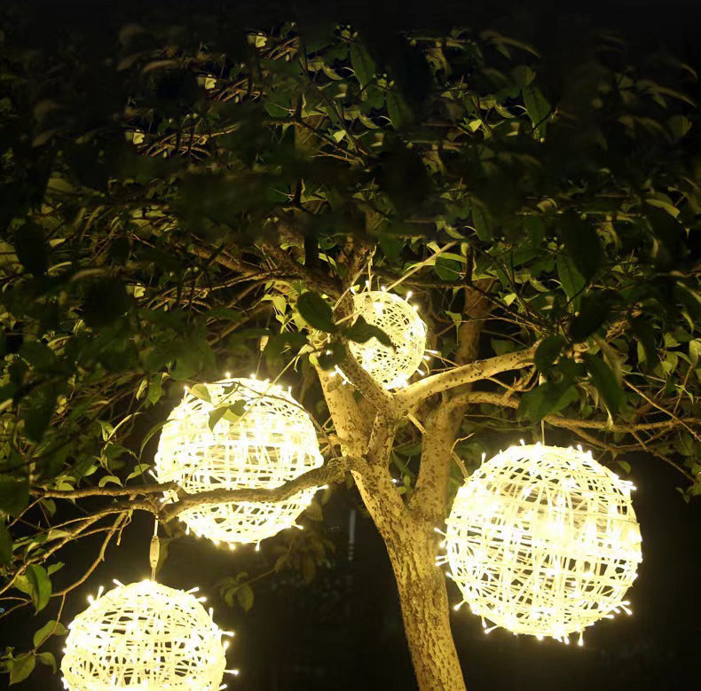 Moderne Art Deco Vanntett PVC Hengeball Dekorasjon LED Utendørs Pendellampe Utendørs Lys For Hage | Skanto