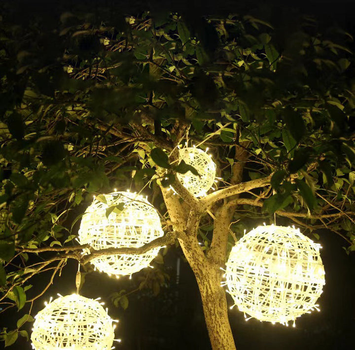 Moderne Art Deco Vanntett PVC Hengeball Dekorasjon LED Utendørs Pendellampe Utendørs Lys For Hage | Skanto