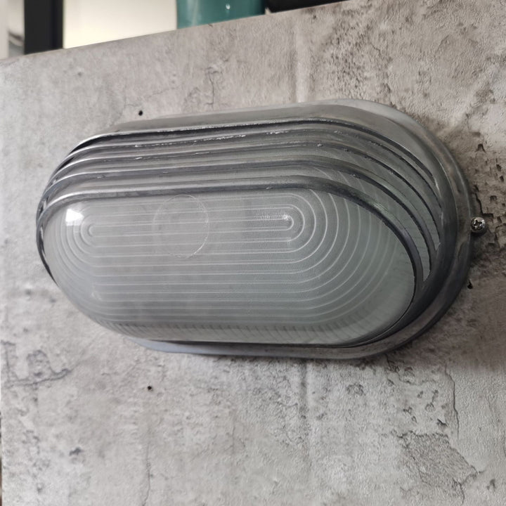 Moderne Industriell Vanntett Aluminiums Glass Frosted Oval Stripet 1-Lys Vegglampe For Utendørs Terrasse | Skanto
