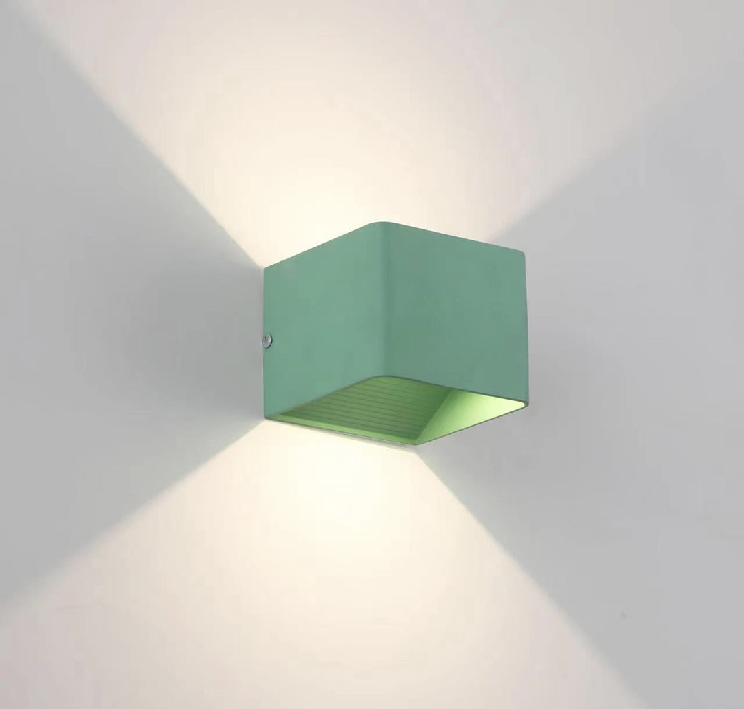 Imogen Moderne firkantet vegglampe
