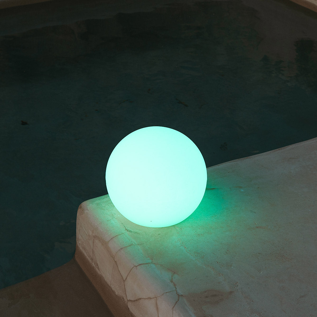 Norvo | Glitrende leke ball i ulike størrelser!