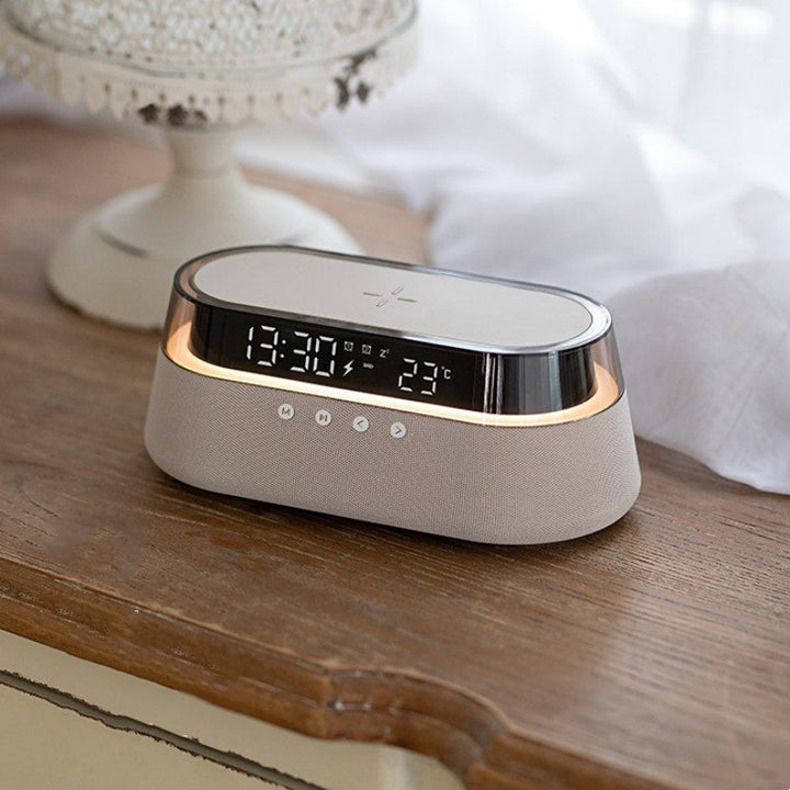 Skanto | Nattlys Trådløs Lader Alarmklokke Retro Bluetooth Høyttaler