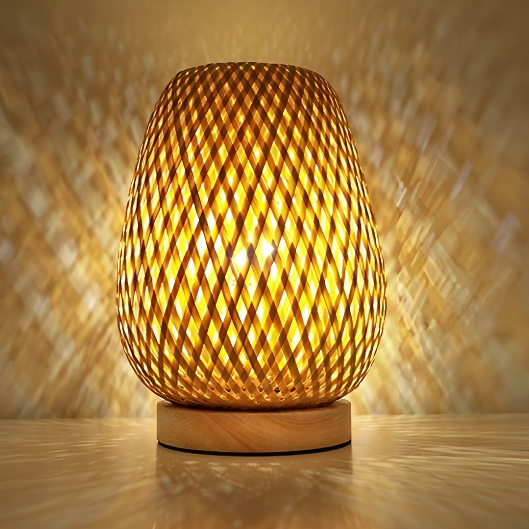 Skanto | Bamboo Bordlampe med USB Strømforsyning – Bærekraftig og Energisparende Design