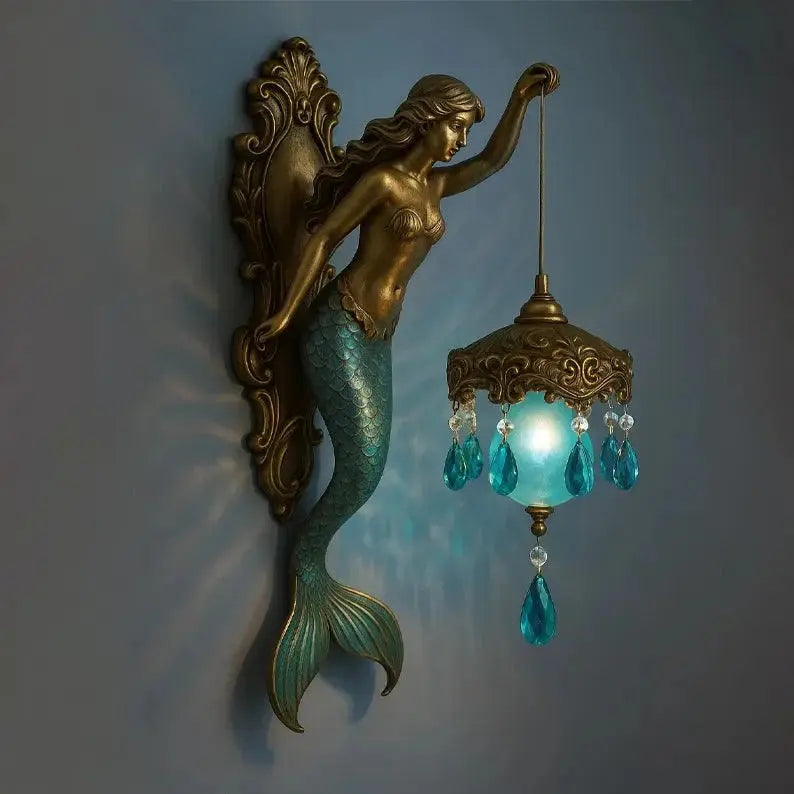 Skanto | Elegant Baroque Mermaid Vegglampe – Kunstnerisk Maritim Veggbelysning for Stemningsfulle Rom