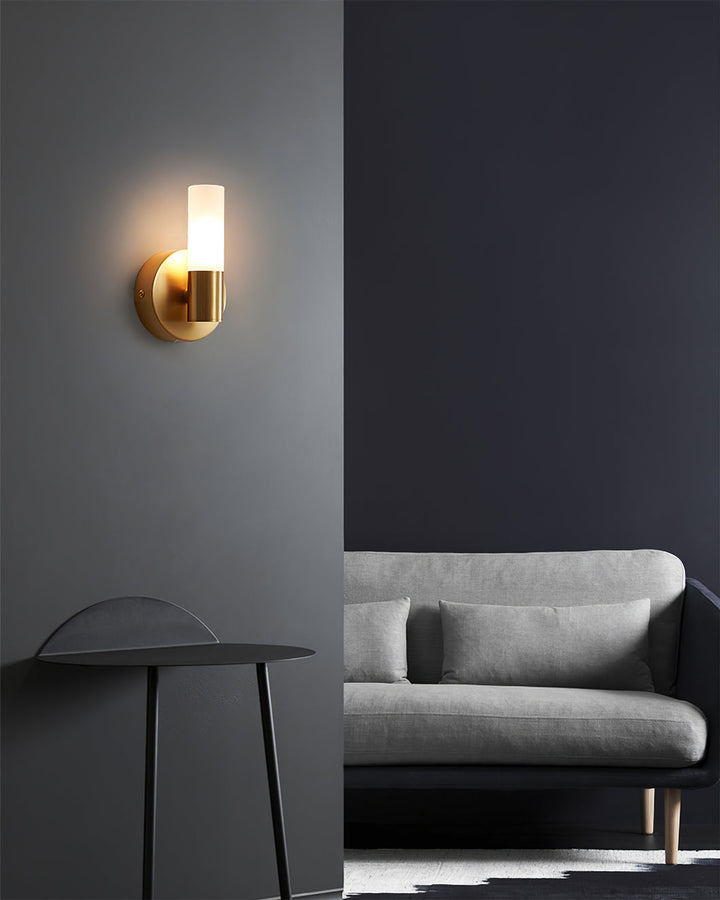 Skanto | CylindraGlow – Stilig Sylinderformet Vegglampe for Tidøs Atmosfære